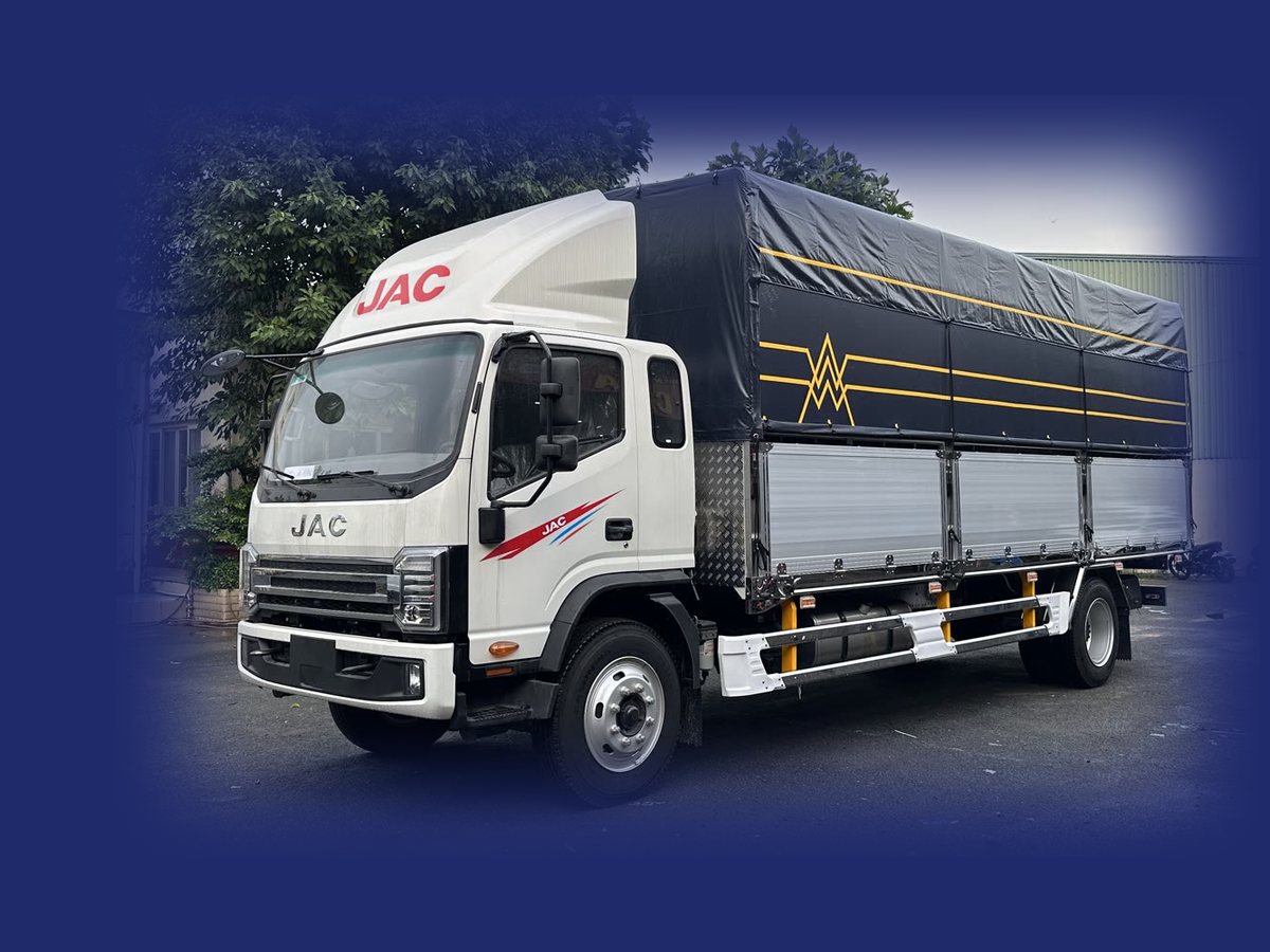 Xe tải JAC N900 Plus thùng mui bạt dài 7m